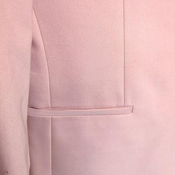 Noak pink suit - Picture 4 of 9